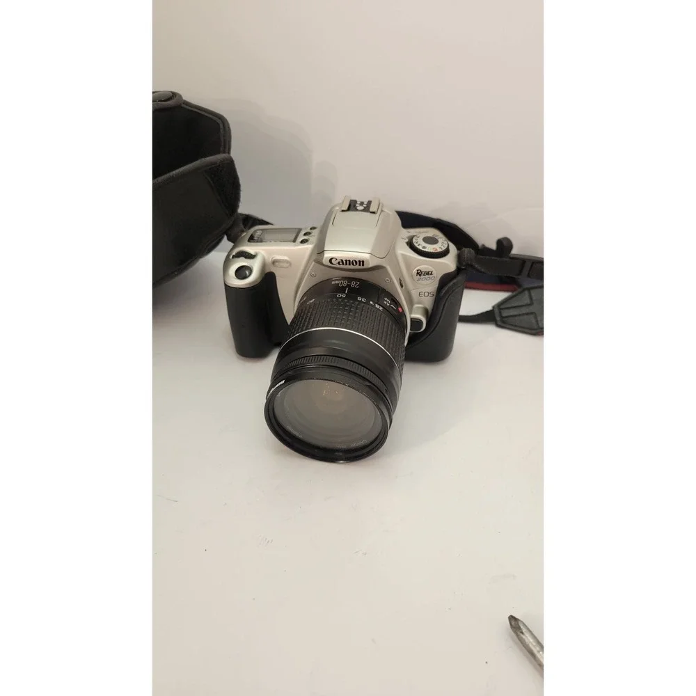 Canon EOS Rebel 2000 35mm Film SLR Camera EF 28-80mm Lens Tested Working Case